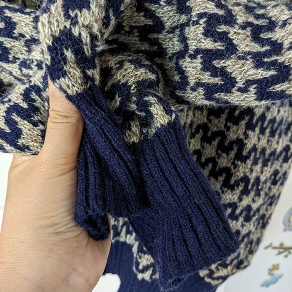 Vintage WM. H. Leishman wool hound tooth sweater graphic knit crew neck Large B3 - Picture 7 of 8